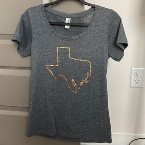 Short sleeve tshirt w/ Texas graphic (size small)